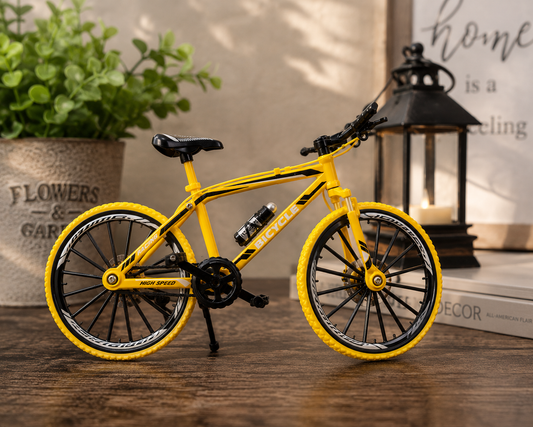 Metal Bicycle Showpiece for Home Decor